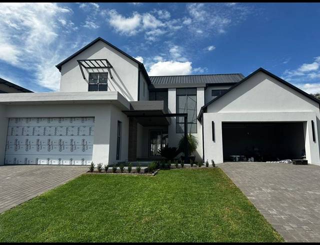 4 BEDROOM HOUSE FOR SALE IN MIDSTREAM HEIGHTS